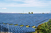 Solar, Solarenergie, Solarindustrie, Elektroindustrie, ESD-Material, Transporttechnik, Lagerlösungen, Kunststoffpaletten